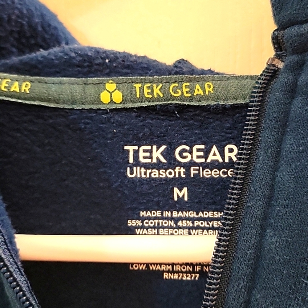 Tek Gear Ultrasoft Fleece hooded sweatshirt sz. Medium in blue